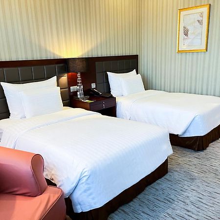 Wuhan Jin Jiang International Hotel Exterior foto