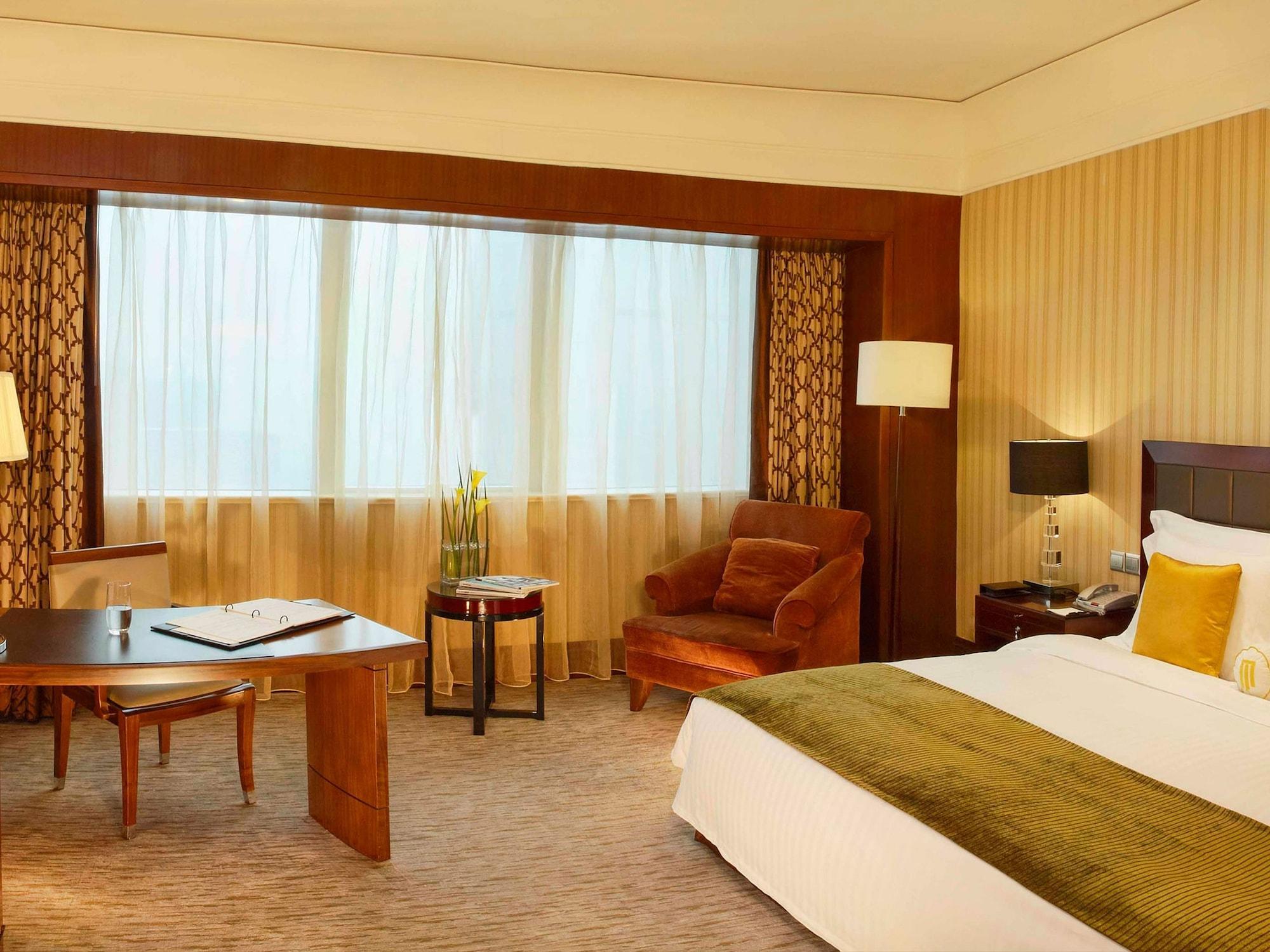 Wuhan Jin Jiang International Hotel Exterior foto