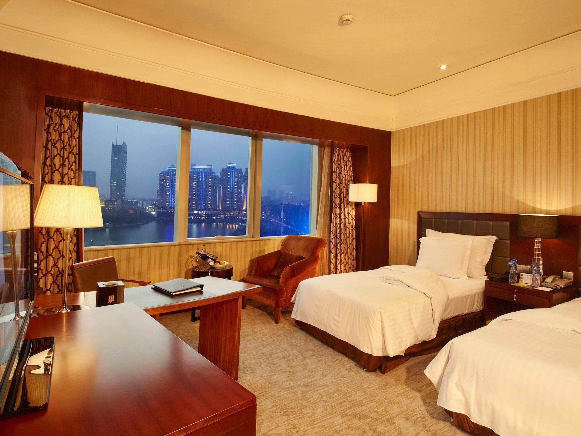 Wuhan Jin Jiang International Hotel Exterior foto