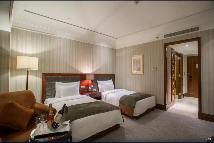 Wuhan Jin Jiang International Hotel Exterior foto