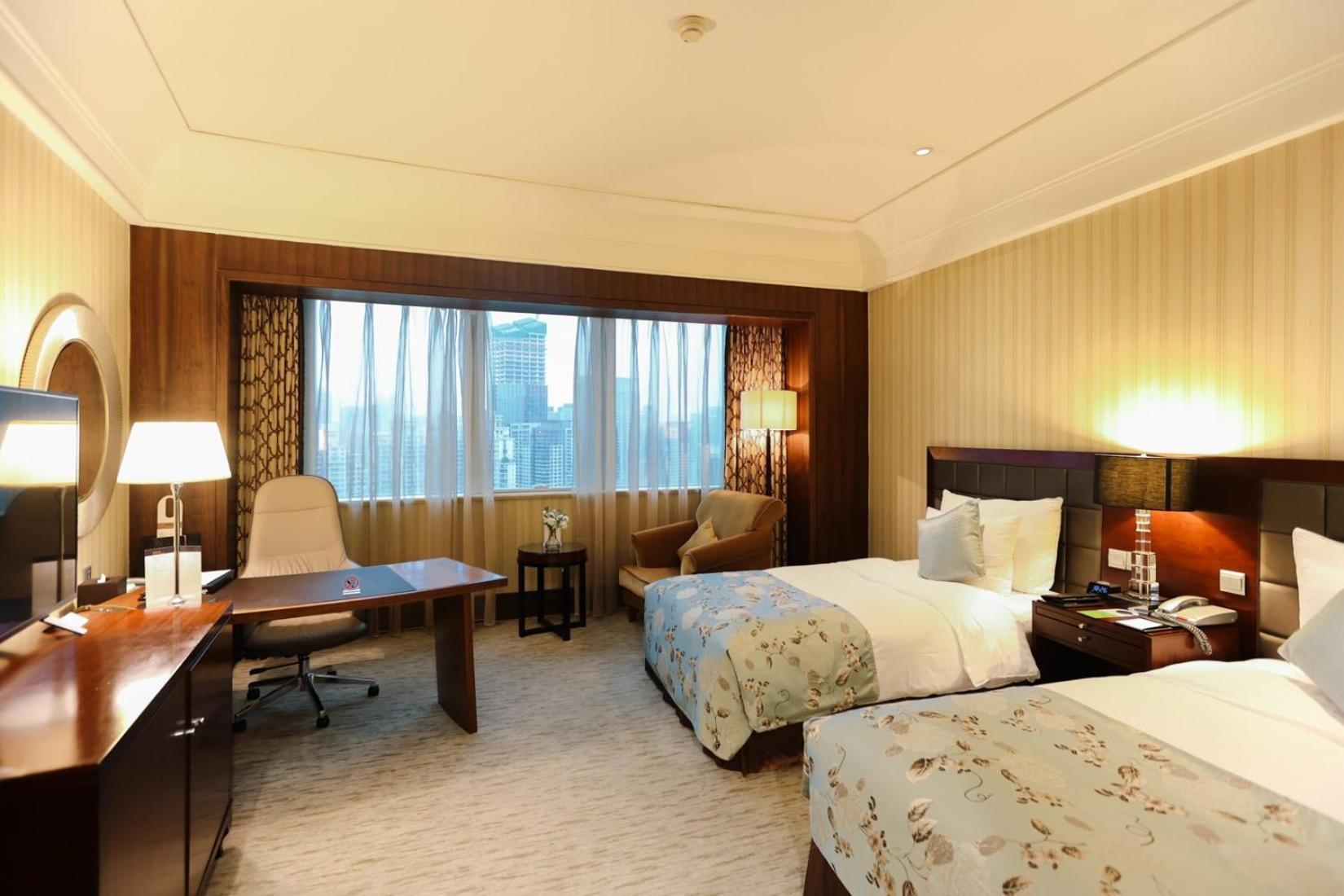 Wuhan Jin Jiang International Hotel Exterior foto