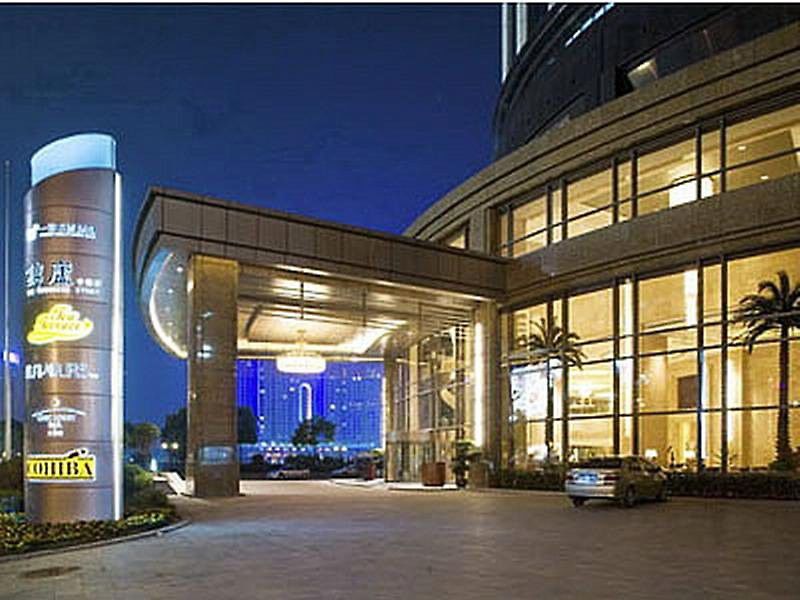 Wuhan Jin Jiang International Hotel Exterior foto