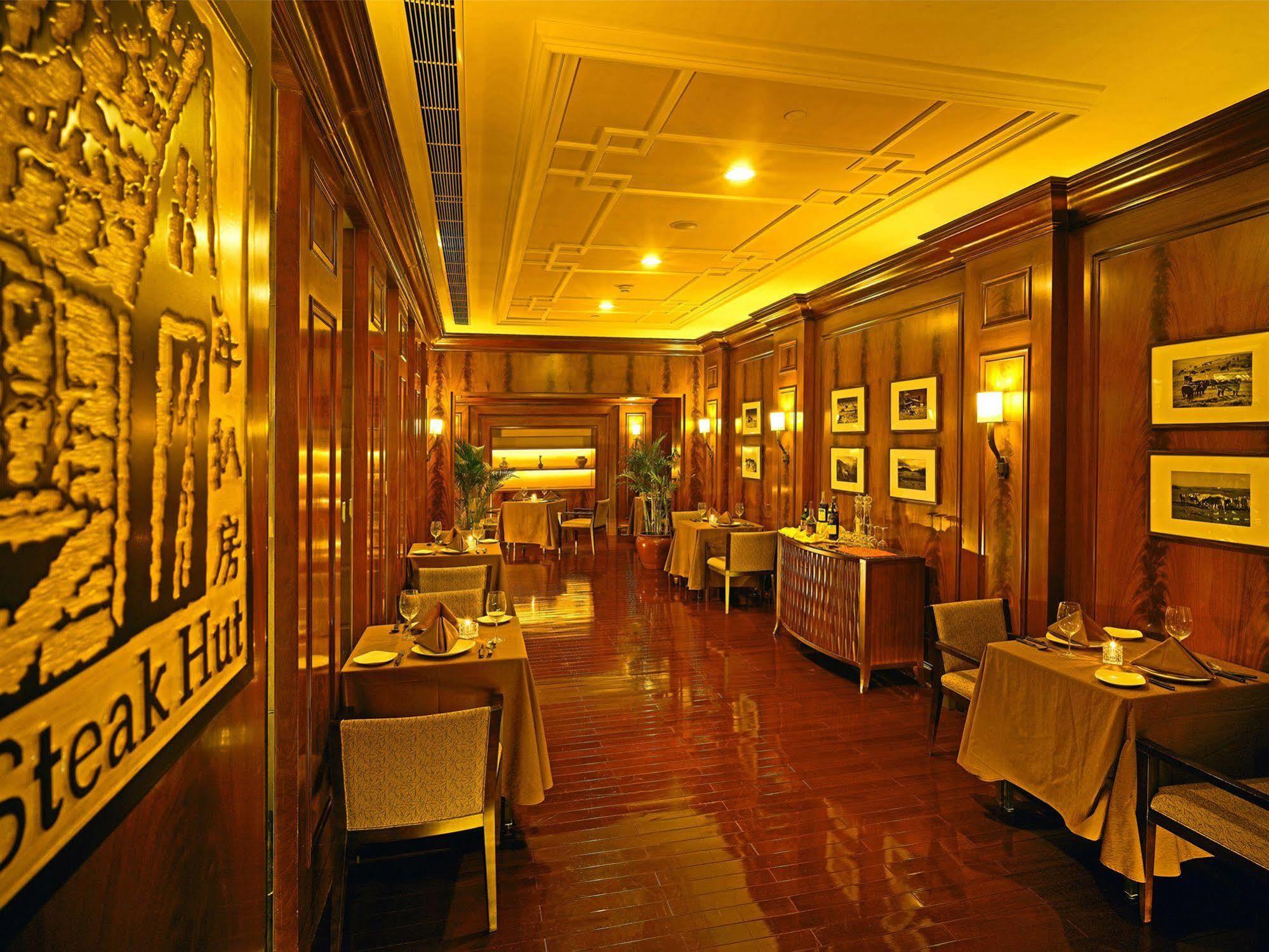 Wuhan Jin Jiang International Hotel Exterior foto